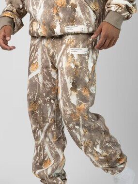 comfrt camo sweatpants